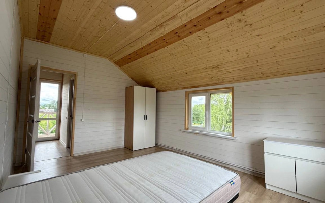 Частный дом в историческом селе Заозерье