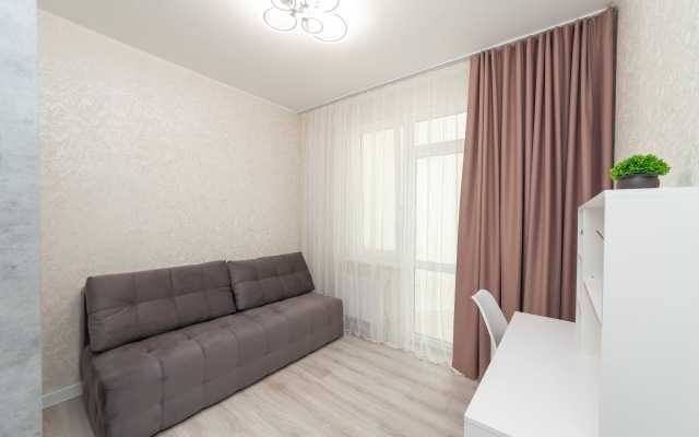 Trekhkomnatnye V Zhigulinoy Rosche Apartments