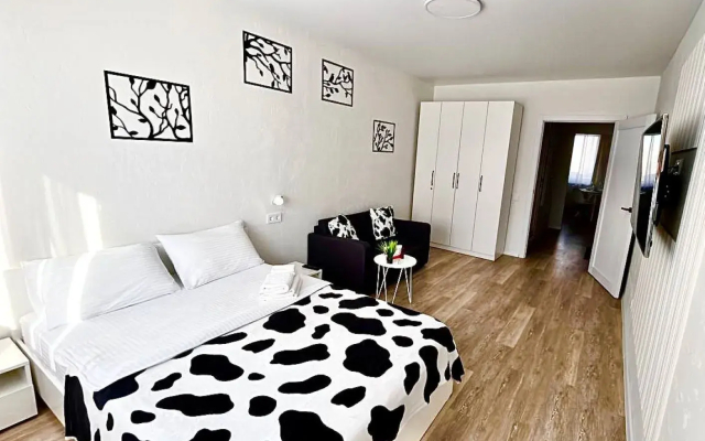 Odnokomnatnaya Ryadom S La Traktor I Krasivym Vidom Na Sobor Flat - Apartment in تشيليابنسك - Photo 5