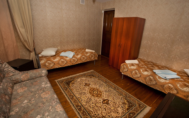 Tsentralnaya Usadba Guest House