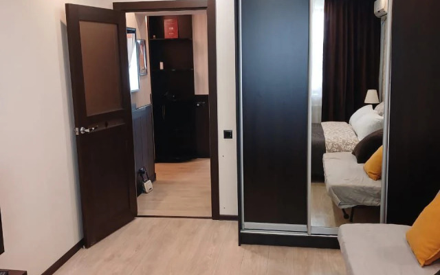 Na ulitse Mira 18/1 Flat