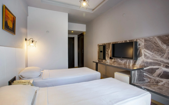 Aslan City Hotel