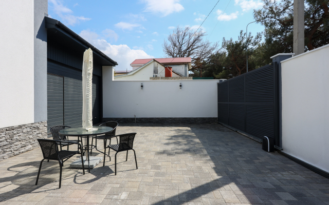 Almaz Guest house