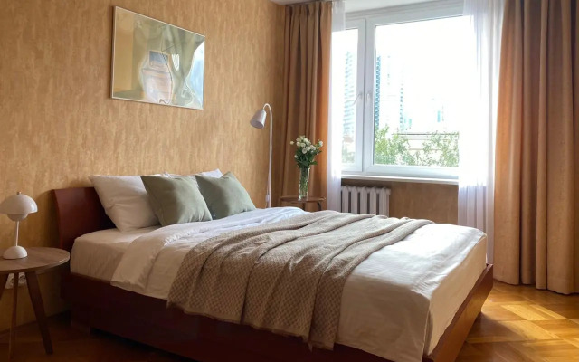 Квартира 3 комнатная на Новинском бульваре