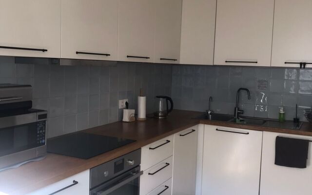 Апартаменты Трехкомнатные апартаменты в Приморском