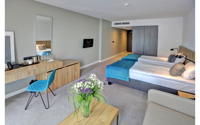 Arche Palac I Folwark Lochow Hotel
