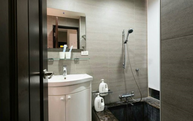 Human Space Roosevelt Apart-Hotel