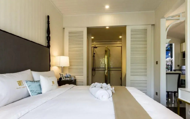 Grand Florida Beachfront Apartments