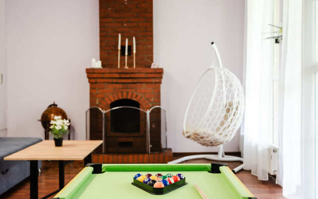 Dom S Basseynom I Saunoy V Khimkakh Starbeevo Private House
