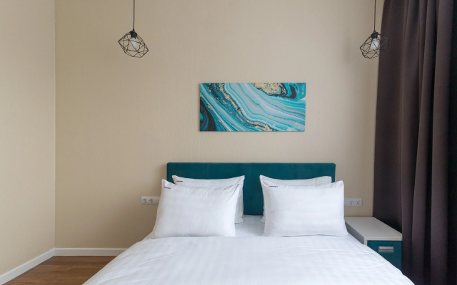 Red Apartments Art Layt Klimt Apartments