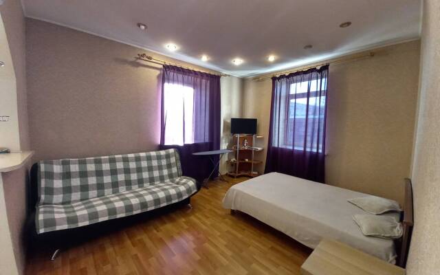 Апартаменты Like Home Богдана Хмельницкого 1