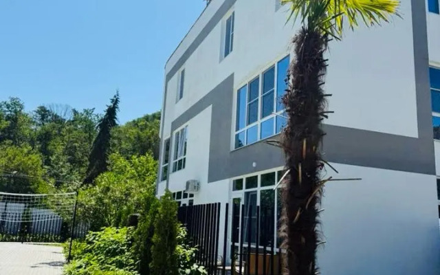 S Otdelnym Vkhodom V Apart-Komplekse S Basseynom Apartment