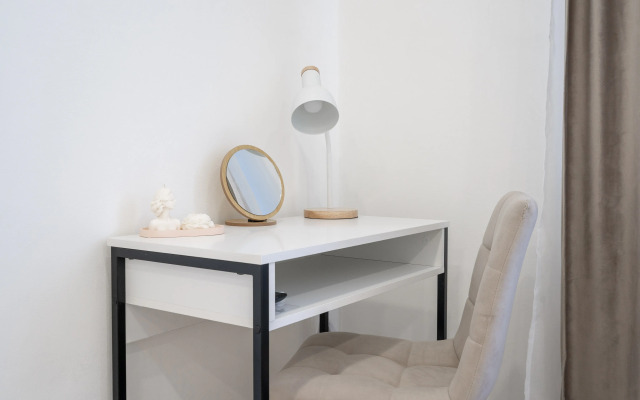 EasyGuest Ryadom S Naberezhnoy Nevy Flat