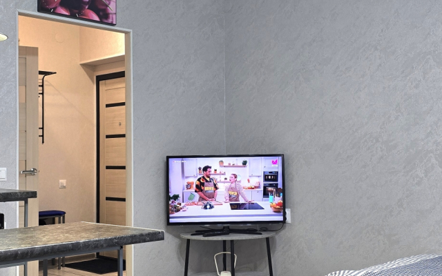 Sovremennaya uyutnaya studiya v luchshem rayone goroda Flat