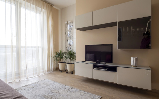 Mira Apartments
