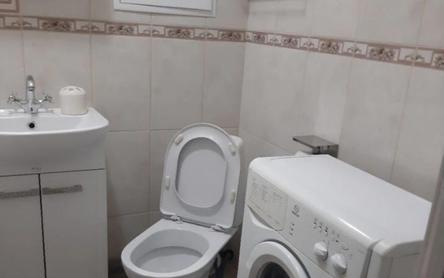 Na Ulitse Yunosti Flat