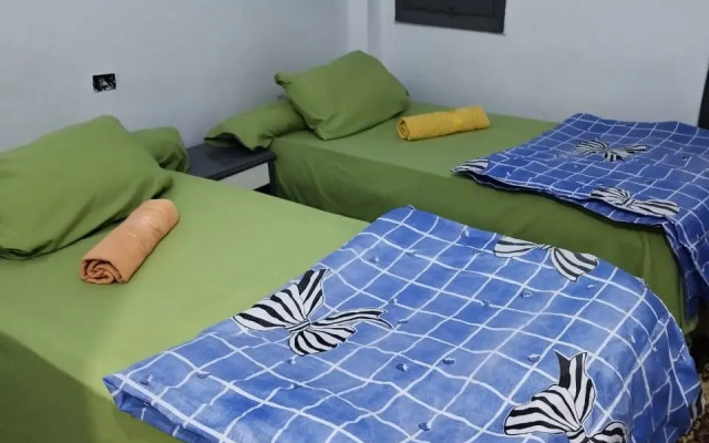 Grand Square Luxor Hostel