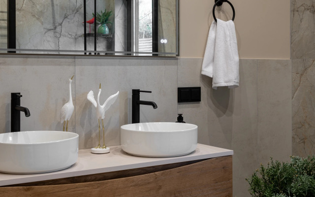 Granat s Basseynom i Mangalnoy Zonoy Villa