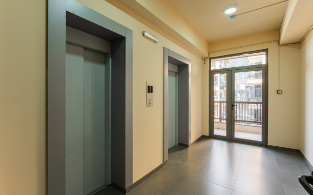 KeyGo #0093, 1 Bedroom, Near Dvin Music Hall Apartments