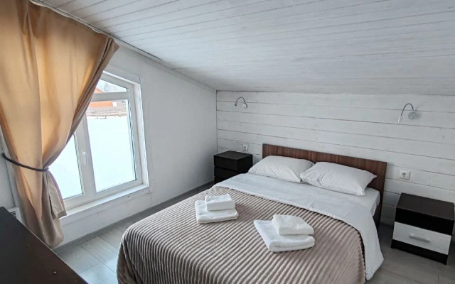 Maverick na 14 chelovek Guest house
