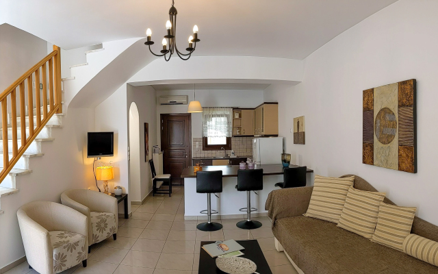 Maestralia Apartments