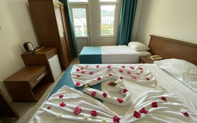 B&B Yüzbaşı Beach Hotel