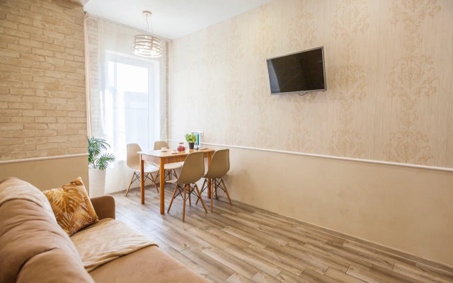 More Rooms na Marsovom Apartment