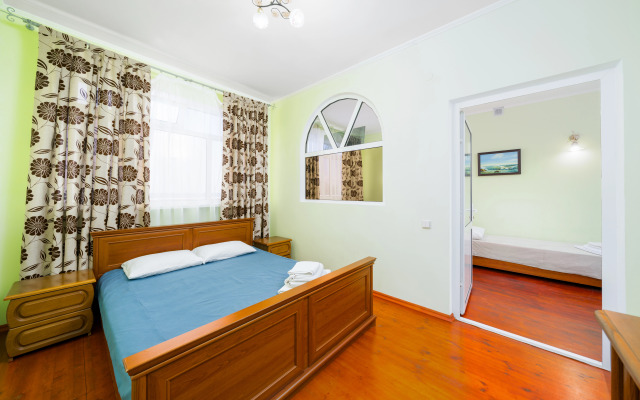 Отель Золотые Пески