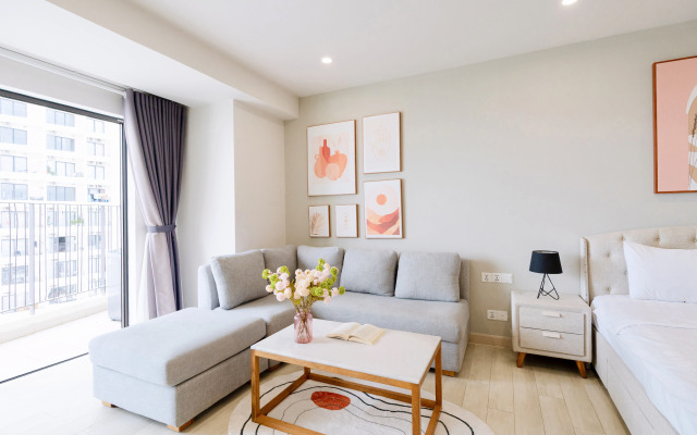 Апартаменты La Casa Nha Trang Gold Coast Tower Walk-To-Beach