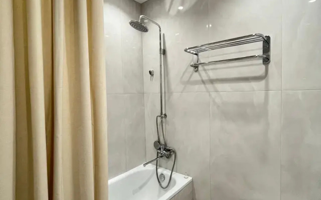 Uyutnaya v Tsentre Goroda Flat