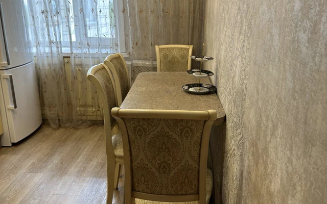 Квартира рядом с СК Заря
