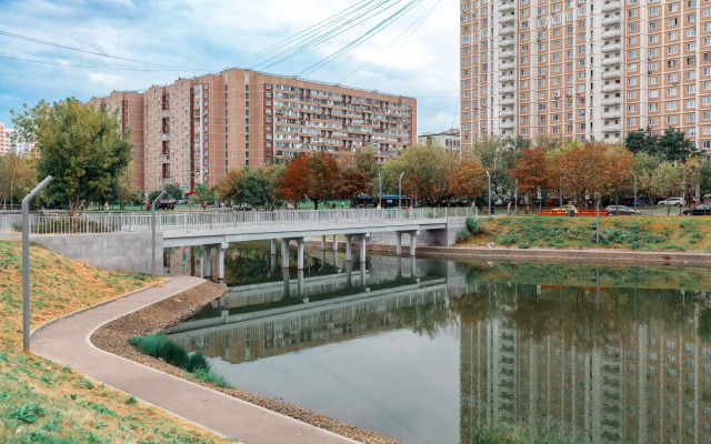 Апартаменты Просторная квартира на 4-х метро Марьино