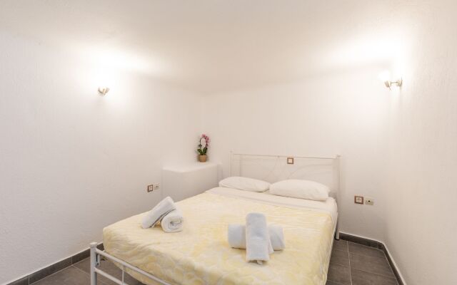 Mykonian Breeze Apart-hotel