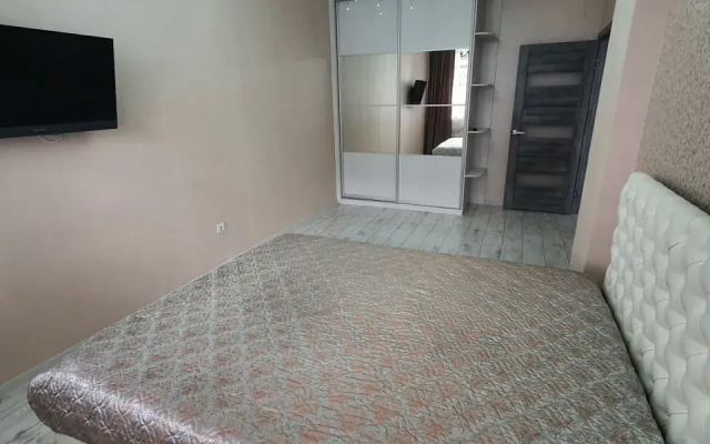 Квартира в 15ом Микрорайоне 8А