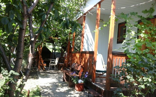 Yanaky Guest House