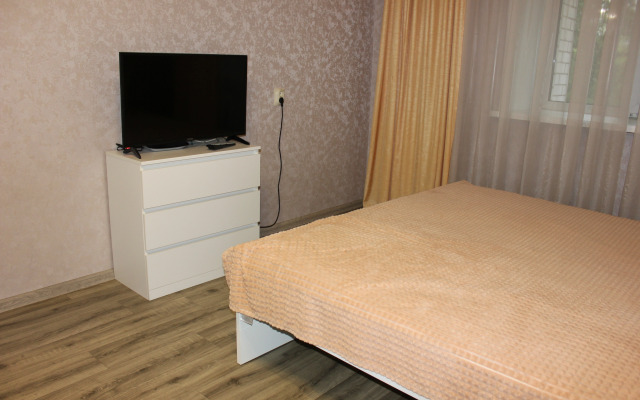 Na Ulitse Yuliusa Fuchika 82 Flat