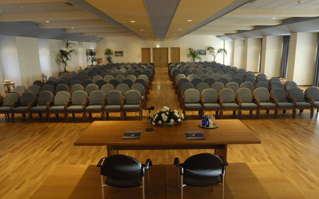 Constantinou Bros Athena Royal Beach Hotel