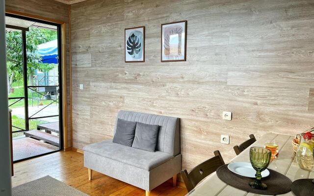 Mandarinovy Dvorik Private House