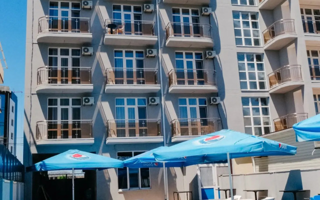 Sedymoye Nebo Hotel