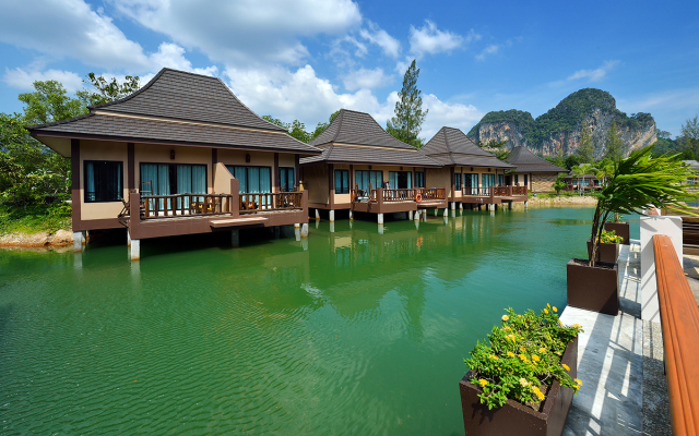 Poonsiri Resort Aonang Hotel