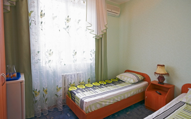 Yuzhny Ray Guest House