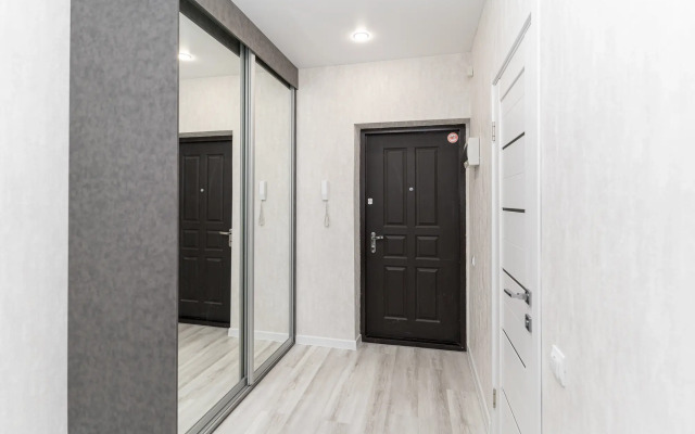 Naprotiv Rivyery Flat