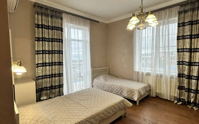 Aleksandr Guest house