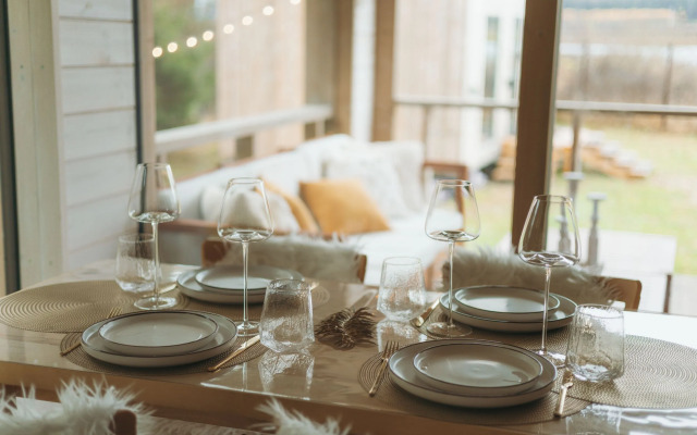 Частный дом с баней и чаном у воды и леса