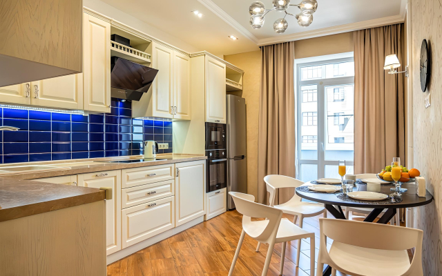 V Tsentre Goroda S Vidom Na Park Apartment