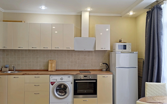 Apartamenty Studia s balkonom v centre na Voznesenskoj, 24. Zit' v Gorah