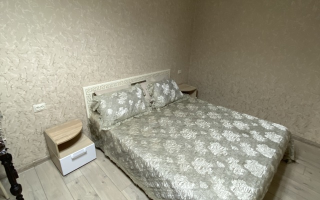 Shikarnaya Stalinka Na Prospekte Lenina Apartments