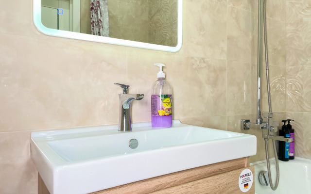 Квартира двухкомнатная чистая со свежим ремонтом