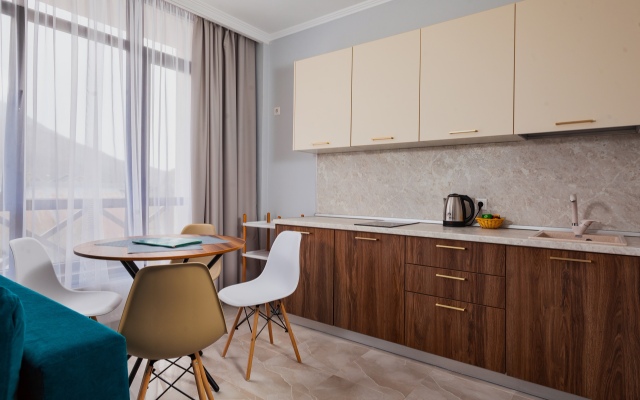 V Esto-Sadke Apartments