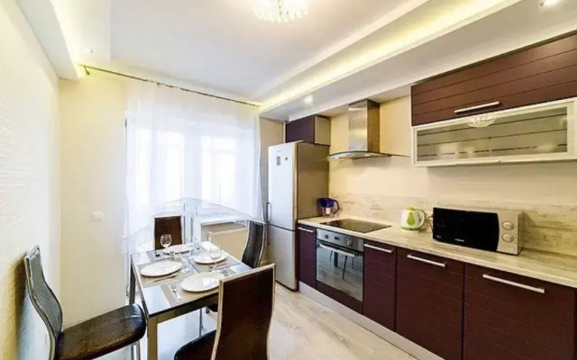 Na Prospekte Yamasheva 43 Flat